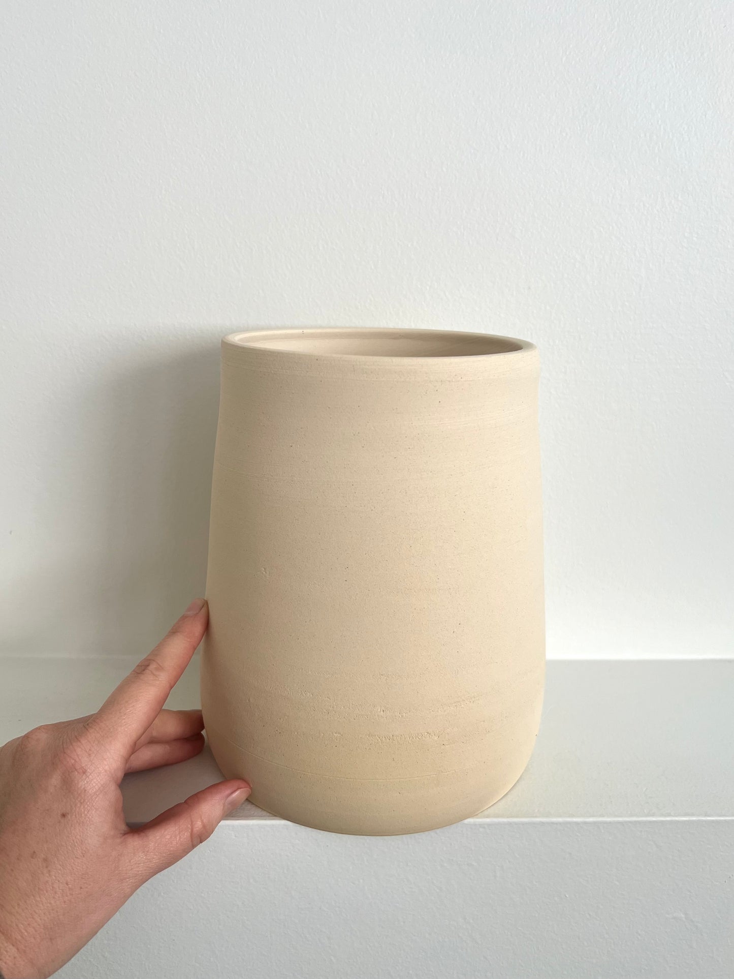 8. XL VASE/UTENSIL HOLDER