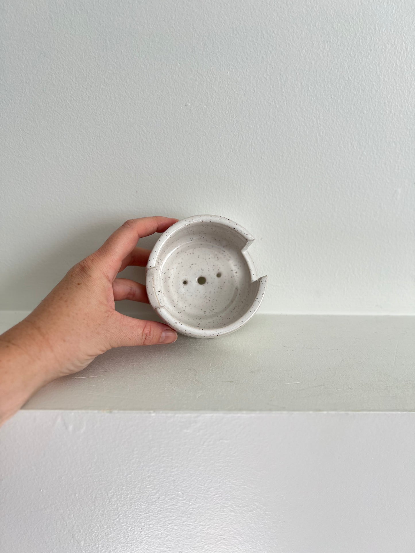 SPONGE HOLDER