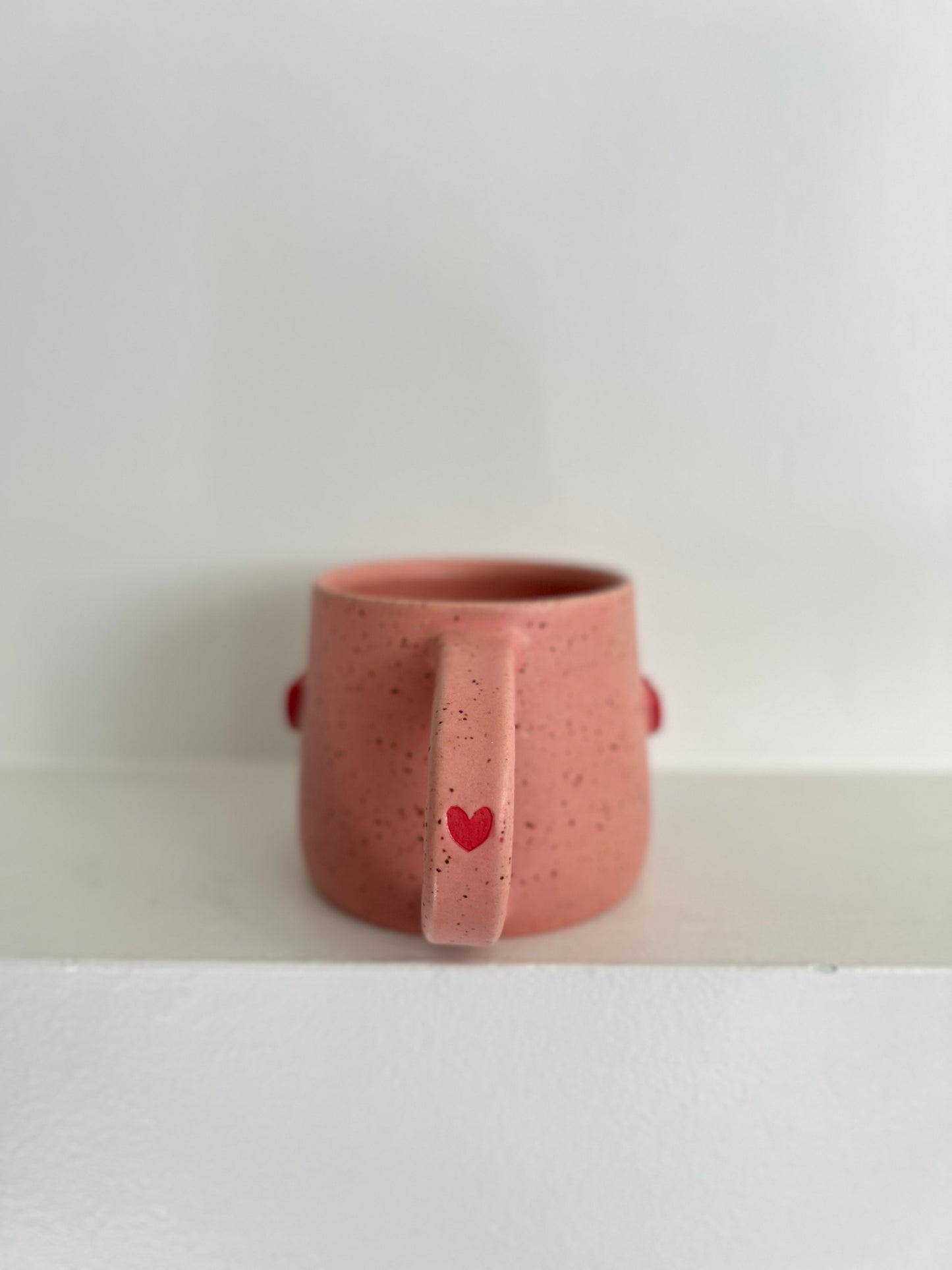 - MUG | SHORT 14oz | HEARTS | PINK + RED