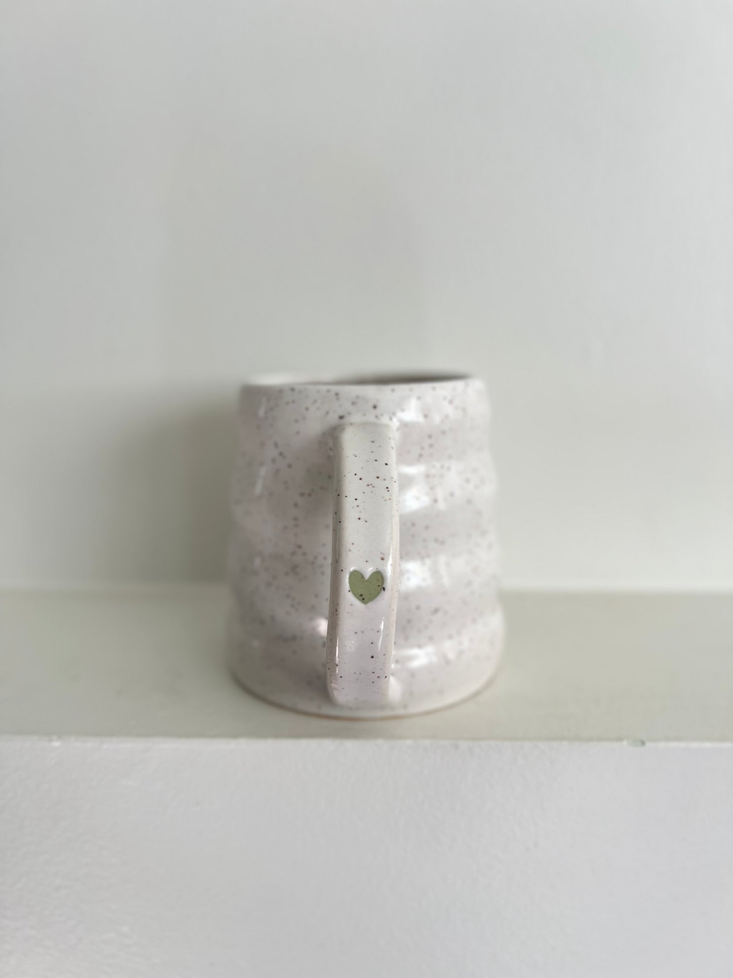 - MUG | TALL 18oz | BUBBLE HEART | SAGE