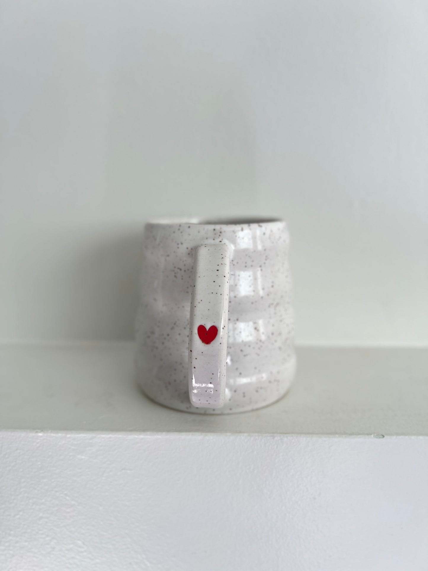 - MUG | TALL 18oz | BUBBLE HEART | RED