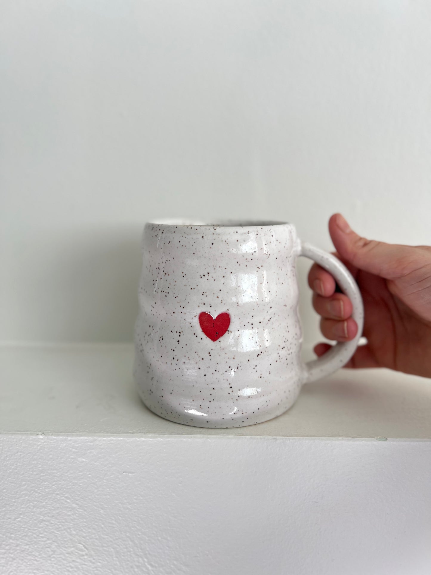 - MUG | TALL 18oz | BUBBLE HEART | RED