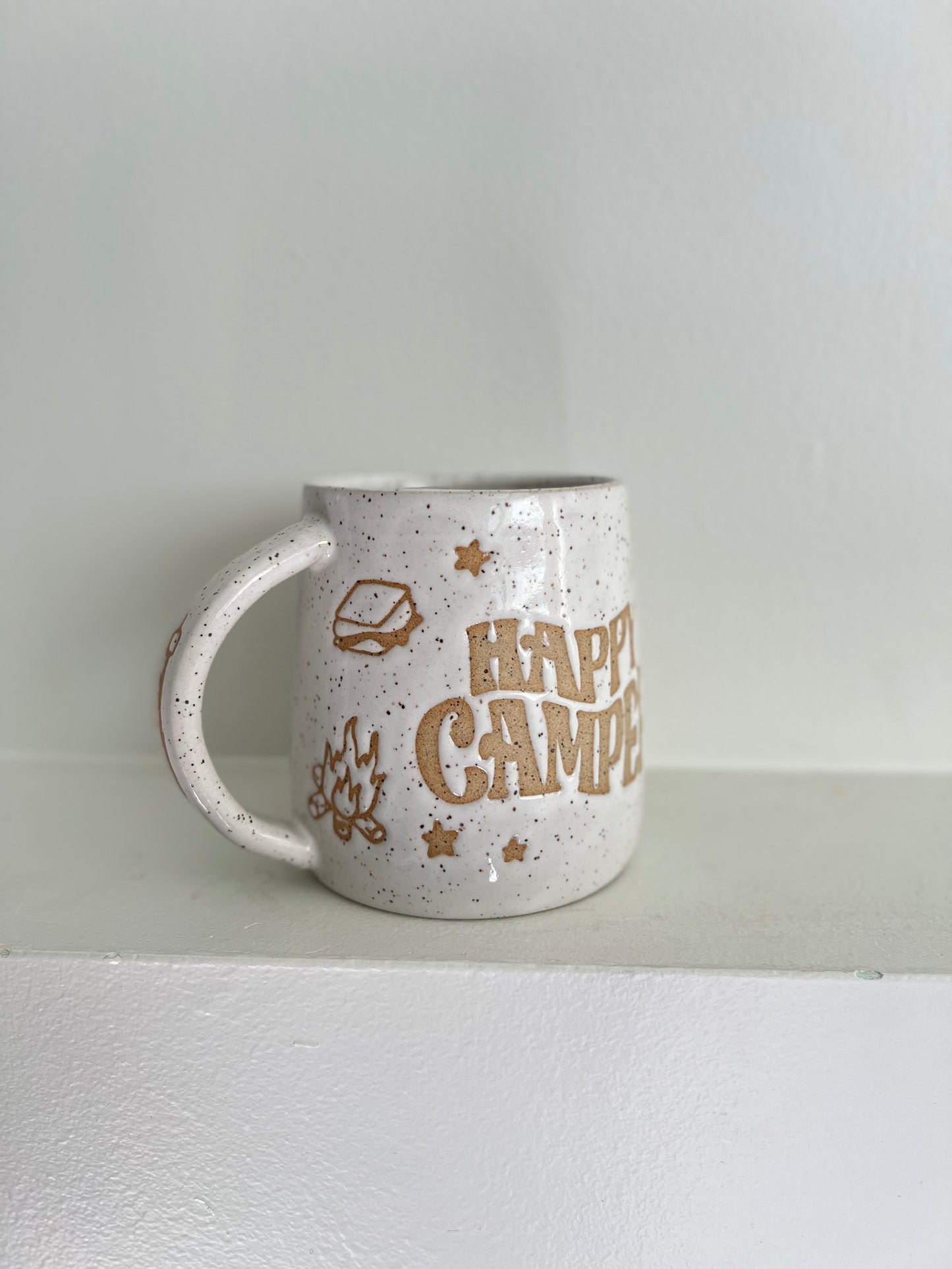 - MUG | TALL 18oz | HAPPY CAMPER