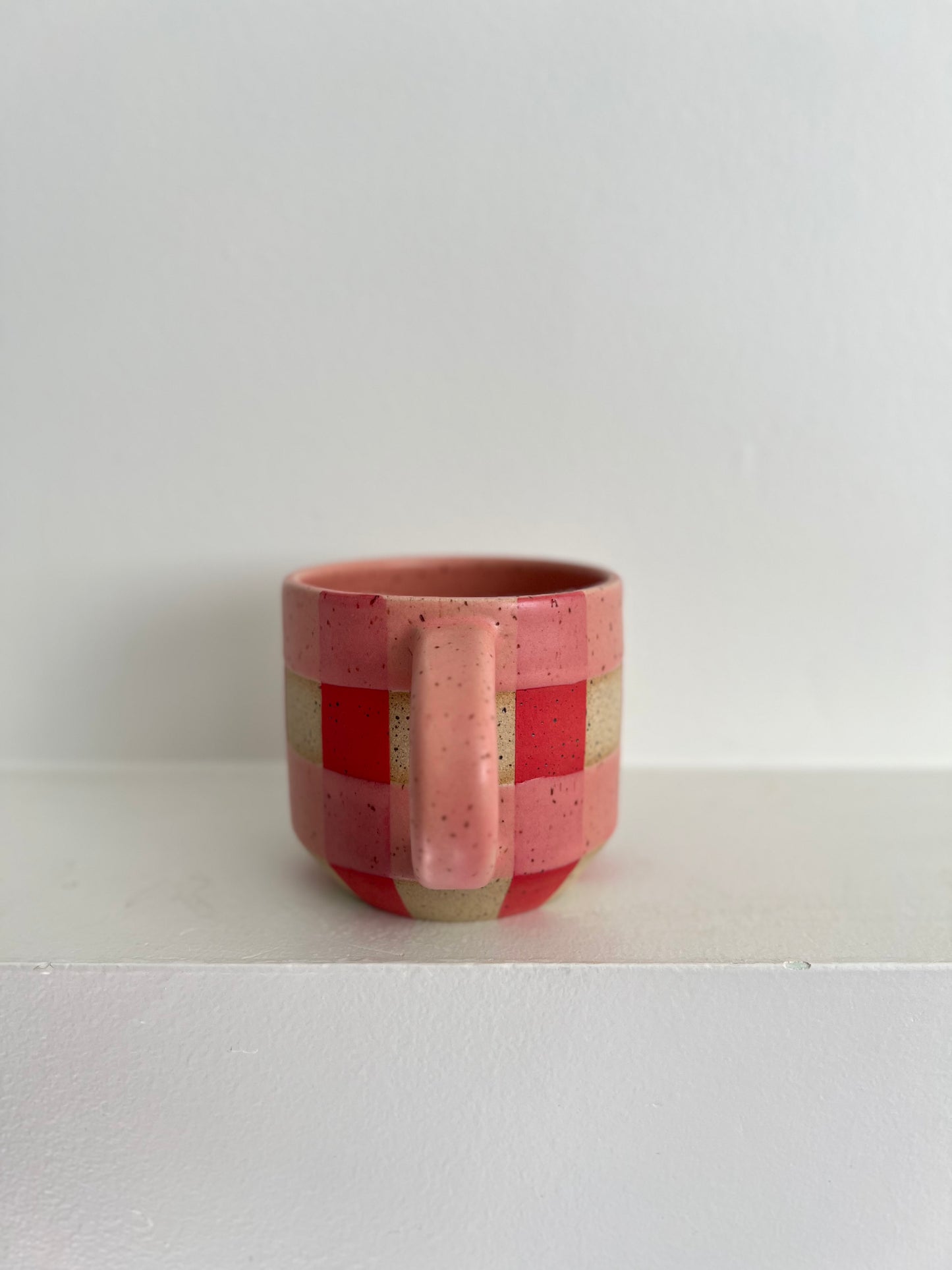 - MUG | SHORTY 11oz | GINGHAM | PINK + RED
