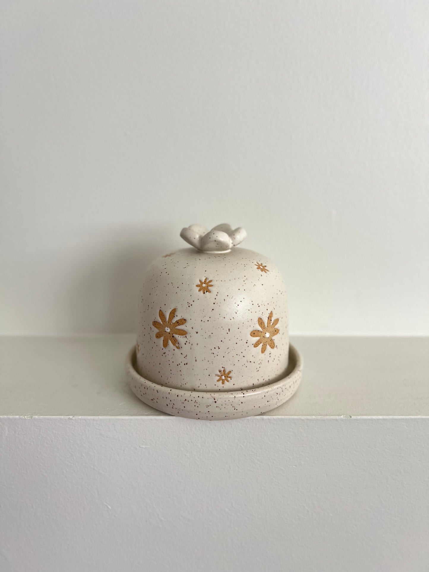 BUTTER DISH | DAISY