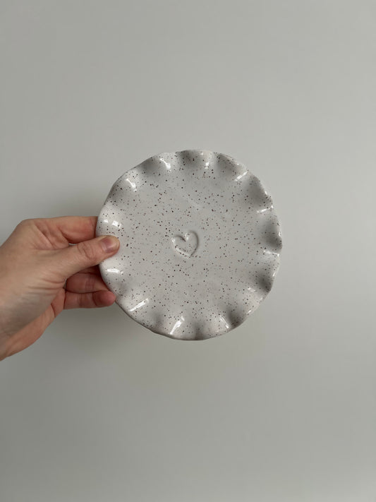 TRINKET PLATE | RUFFLE | MEDIUM