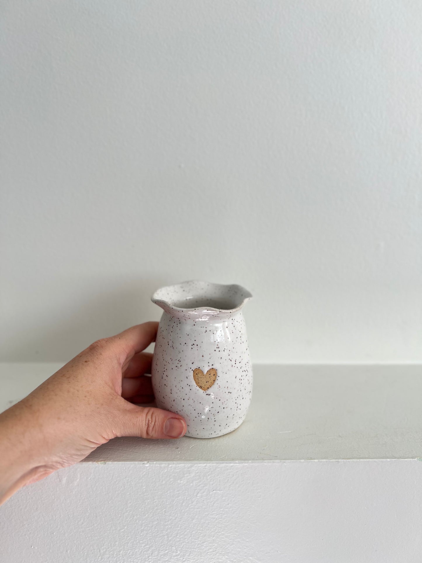 BUD VASE | SCALLOP