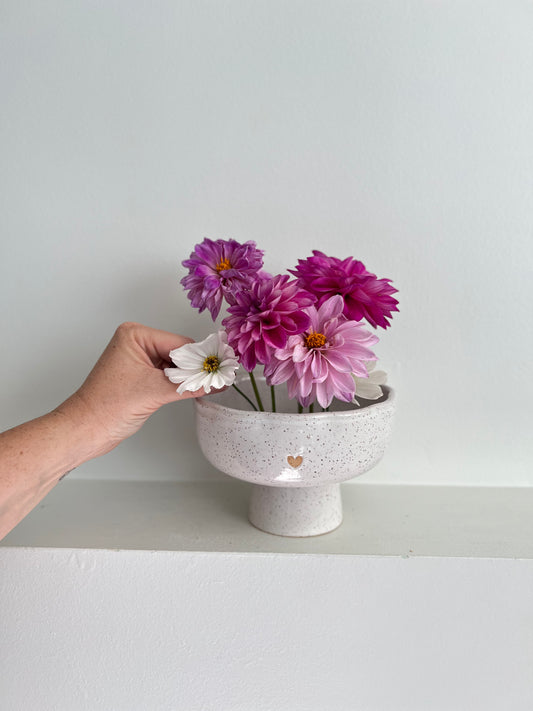 PEDESTAL VASE
