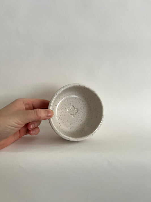 TRINKET DISH | MAPLE LEAF | ROUNDED RIM