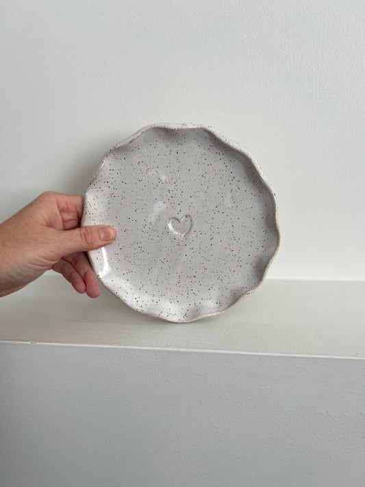 PLATE | DESSERT | RUFFLE | MEDIUM 16cm