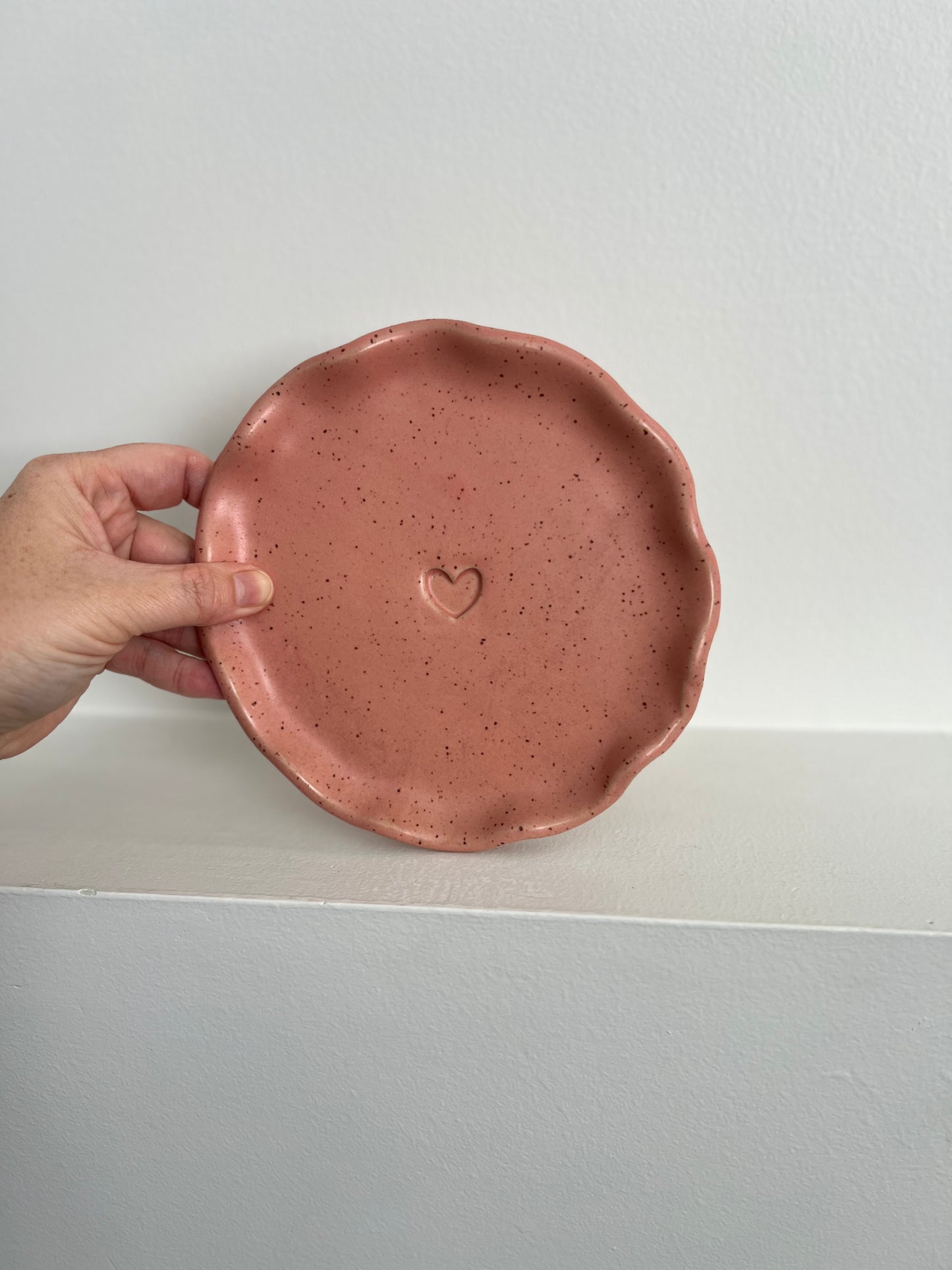 PLATE | DESSERT | RUFFLE | PINK | MEDIUM 16cm