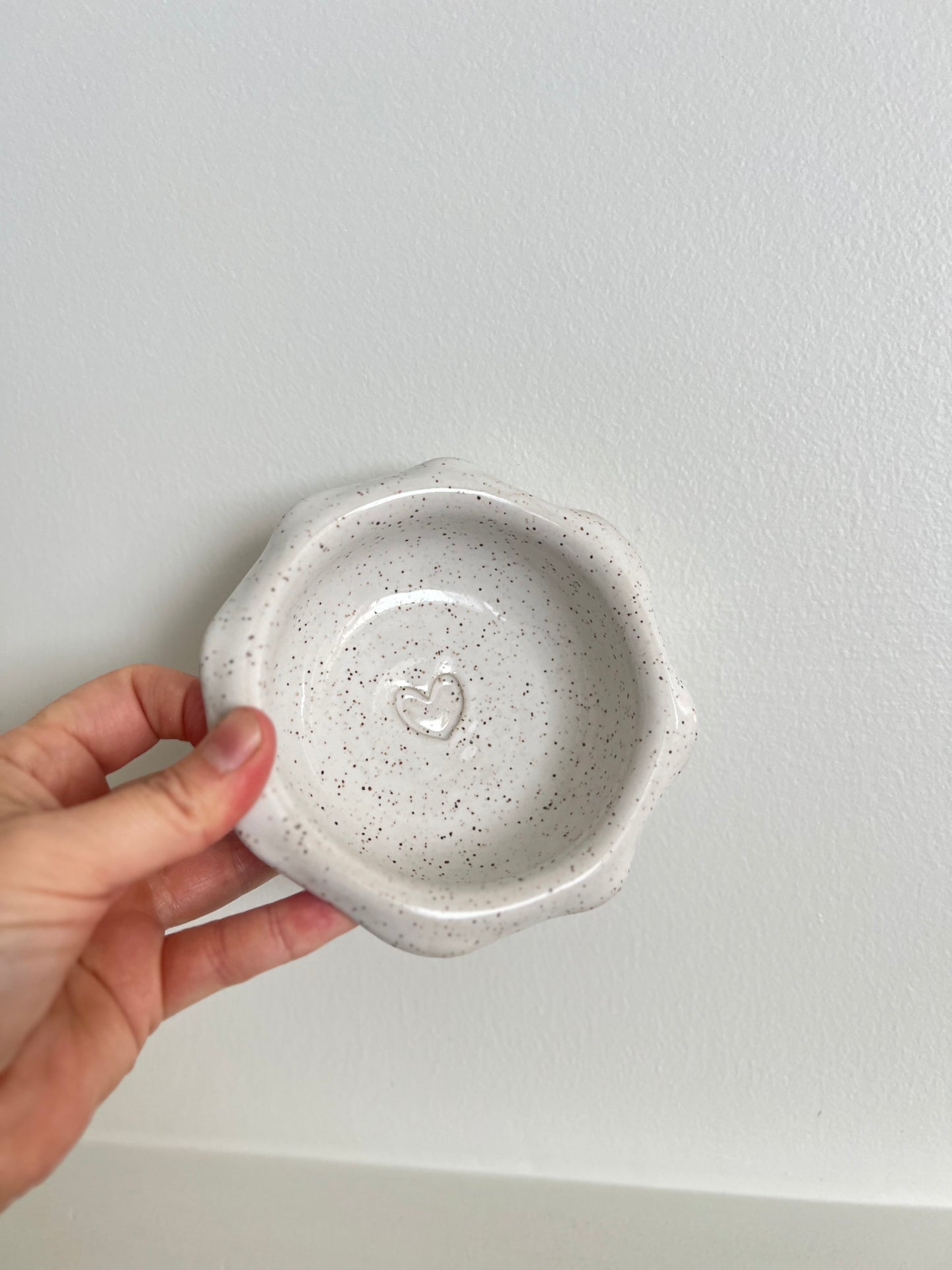 TRINKET DISH | HEART | FLIP RUFFLE