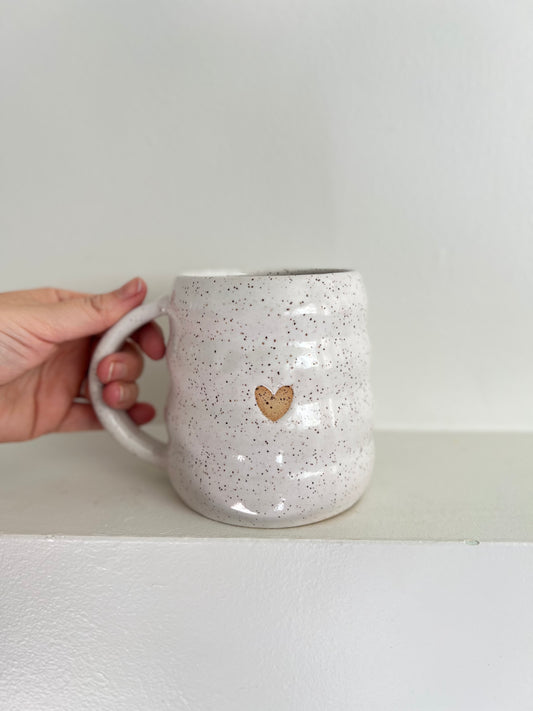 - MUG | TALL 18oz | BUBBLE HEART | BROWN