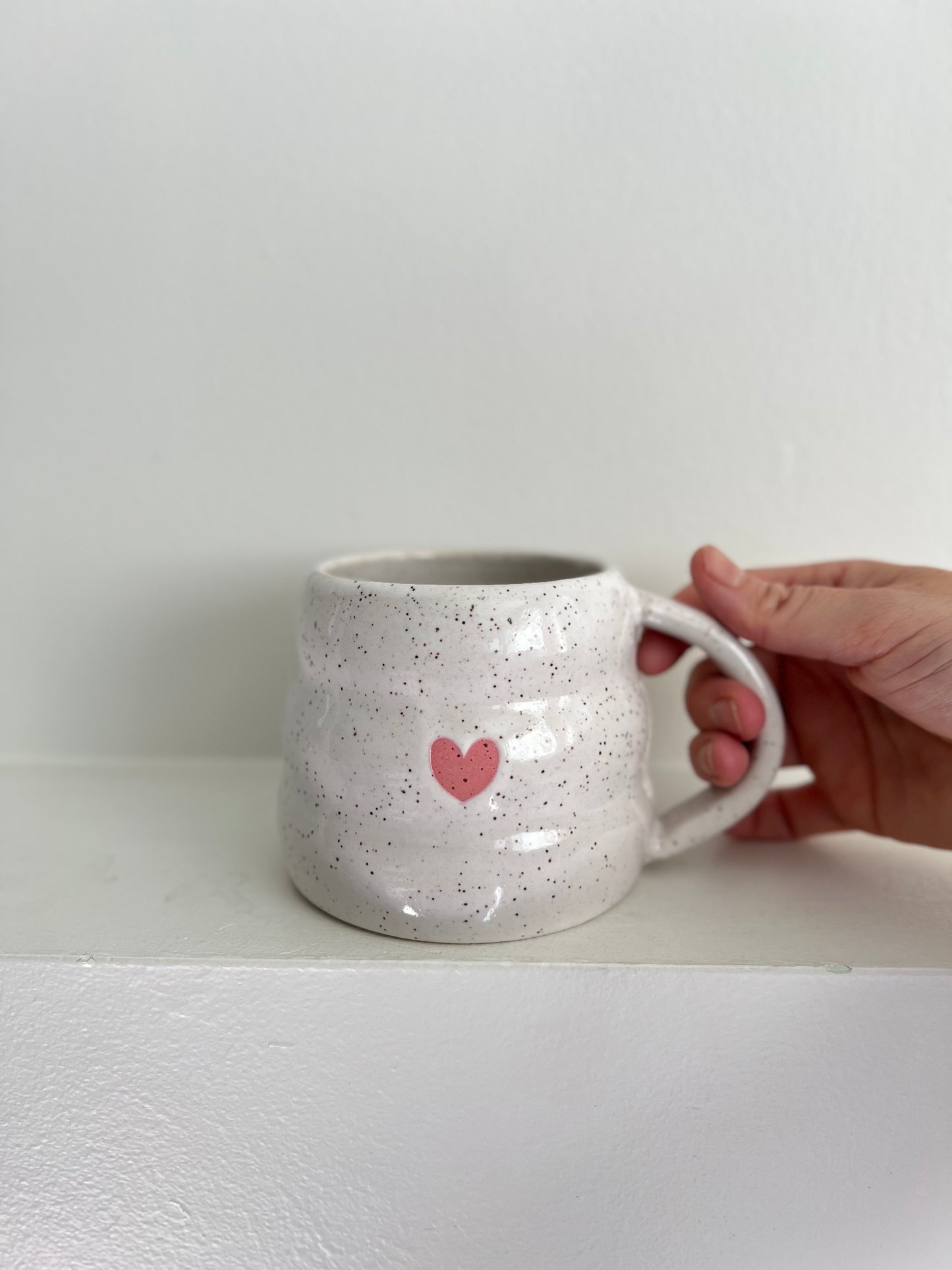 - MUG | SHORT 14oz | BUBBLE HEART | MID PINK