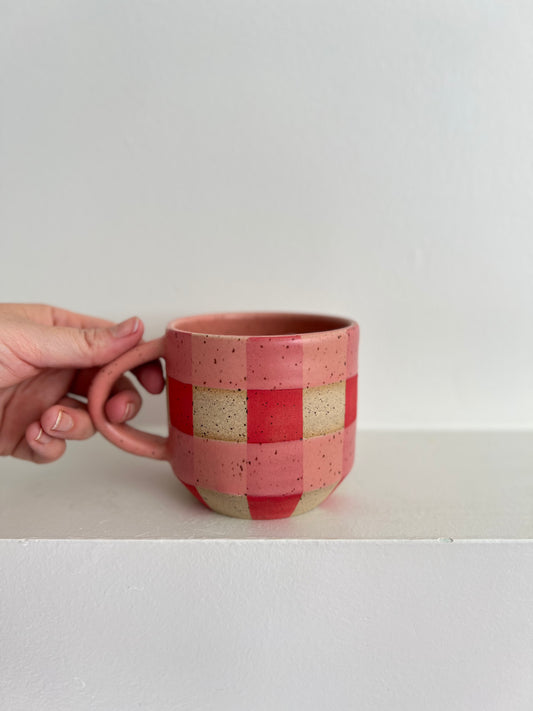 - MUG | SHORTY 11oz | GINGHAM | PINK + RED