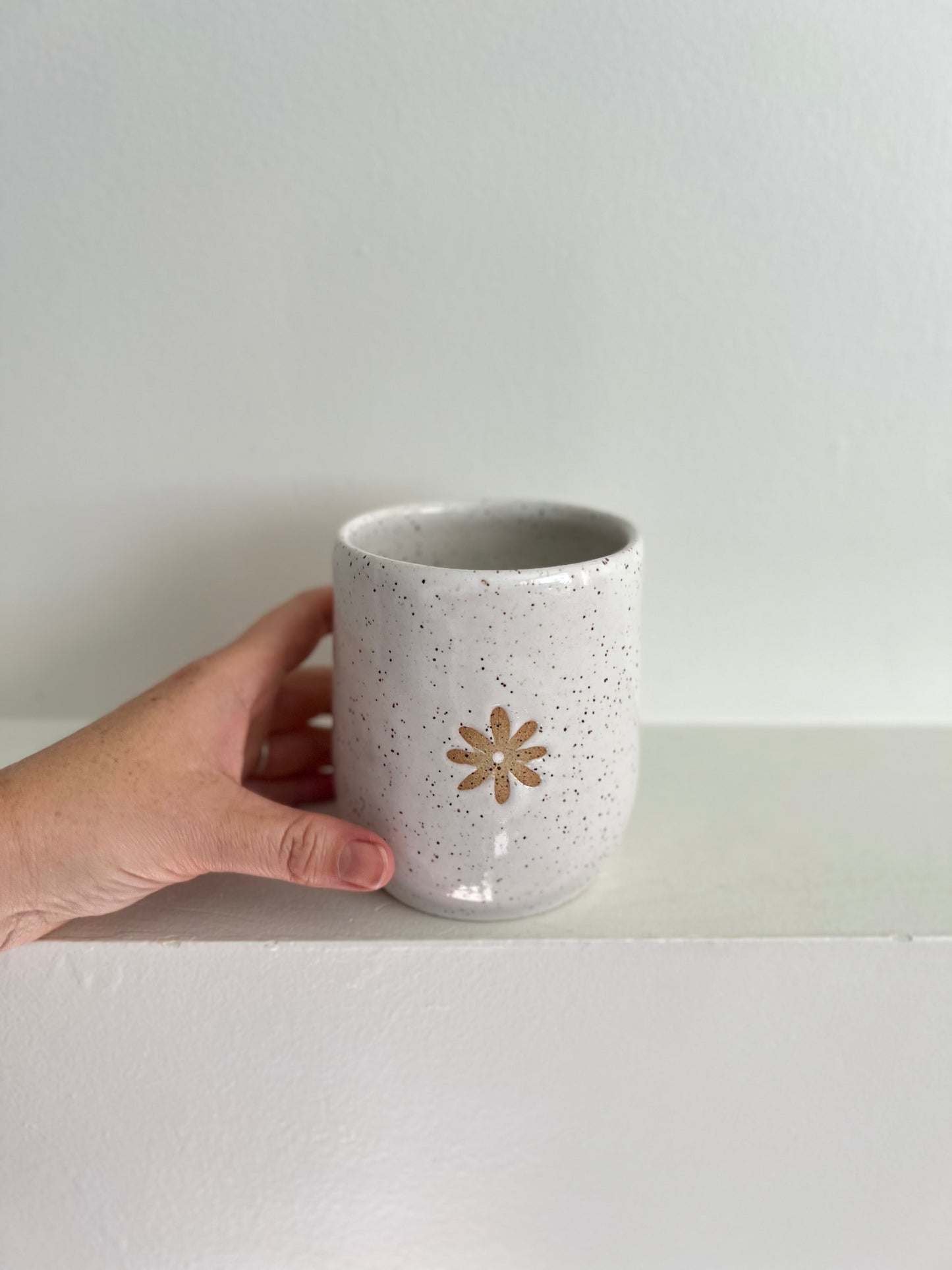 THUMBLAVASE | DAISY